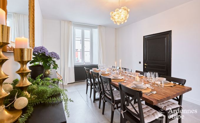 Zeer verzorgd en charmant vakantiehuis voor 8 personen in Tellin, dichtbij Rochefort