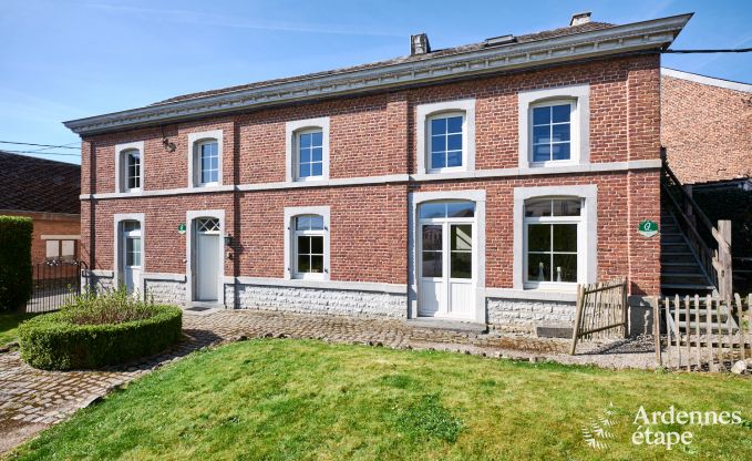 Vakantiehuis in Rochefort voor 12/14 personen in de Ardennen
