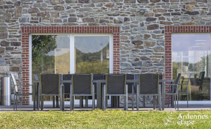 Ruime vakantiewoning in Rochefort in de Ardennen voor 24 personen met sauna, speelkamer en priv�tuin