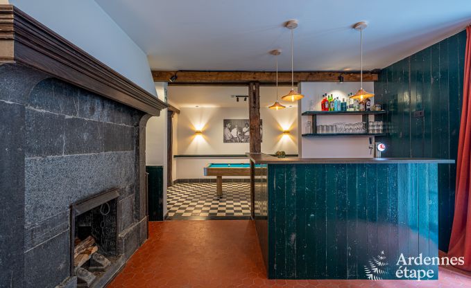 Grote vakantiewoning in Rochefort voor 25 personen met 11 slaapkamers, 11 badkamers, sauna en bar