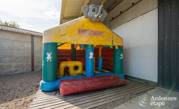 Vakantiehuis in Rochefort voor 36 personen in de Ardennen