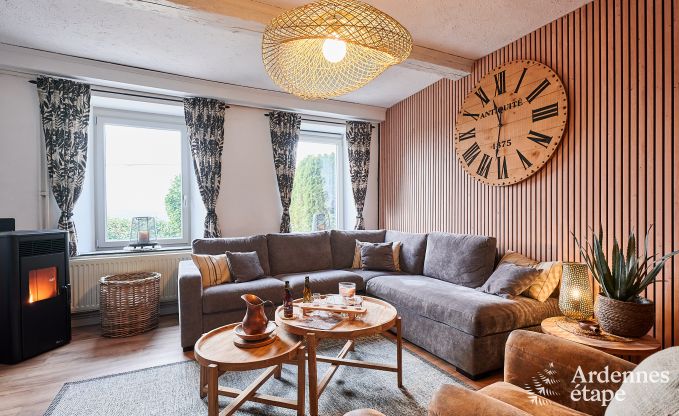 Gezellige vakantiewoning in Rochehaut voor 6-7 personen met jacuzzi, priv�tuin en nabij wandelroutes