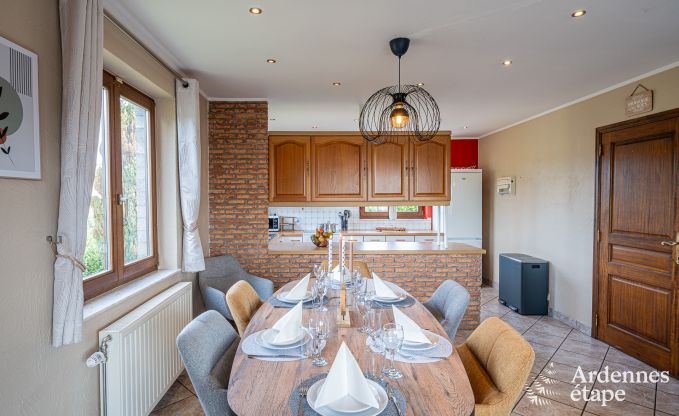 Gezellige vakantiewoning in Rochehaut: ideaal voor 9 personen. Met speelkamer en fietsenstalling