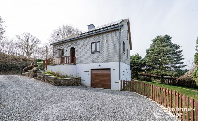 Gezellige vakantiewoning in Rochehaut: ideaal voor 9 personen. Met speelkamer en fietsenstalling