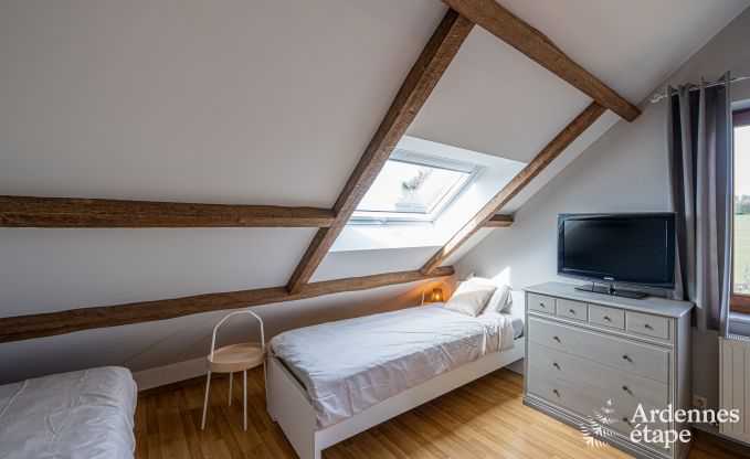 Gezellige vakantiewoning in Rochehaut: ideaal voor 9 personen. Met speelkamer en fietsenstalling