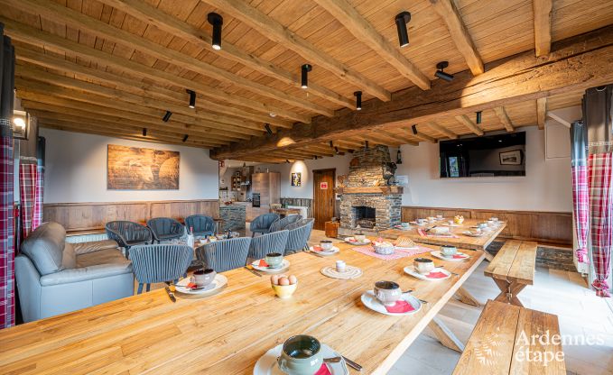 Ruim en comfortabel vakantiehuis voor 16 personen in Rochehaut, Ardennen