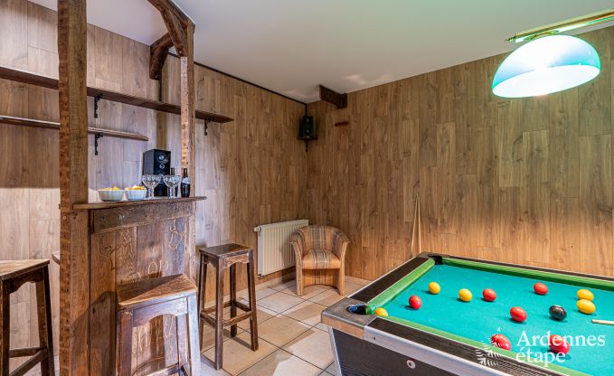Ruim en comfortabel vakantiehuis voor 16 personen in Rochehaut, Ardennen