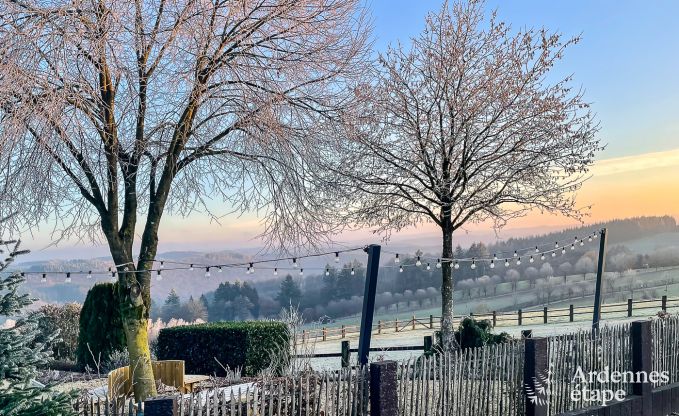Ruim en comfortabel vakantiehuis voor 16 personen in Rochehaut, Ardennen
