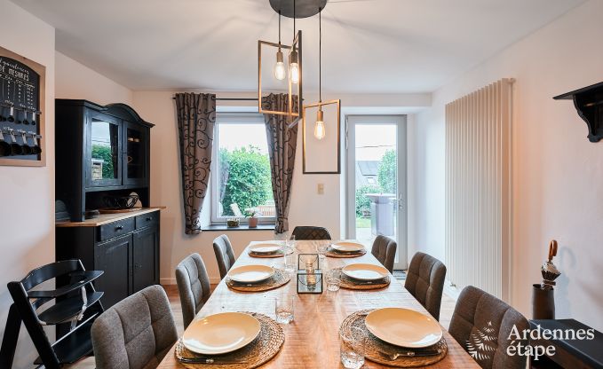 Gezellige vakantiewoning in Rochehaut voor 6-7 personen met jacuzzi, priv�tuin en nabij wandelroutes