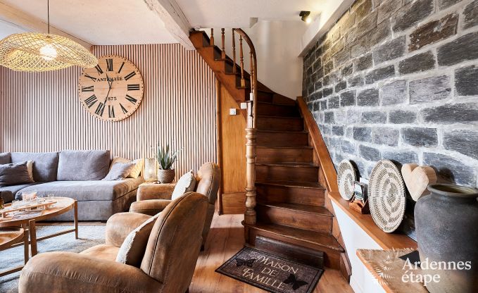 Gezellige vakantiewoning in Rochehaut voor 6-7 personen met jacuzzi, priv�tuin en nabij wandelroutes