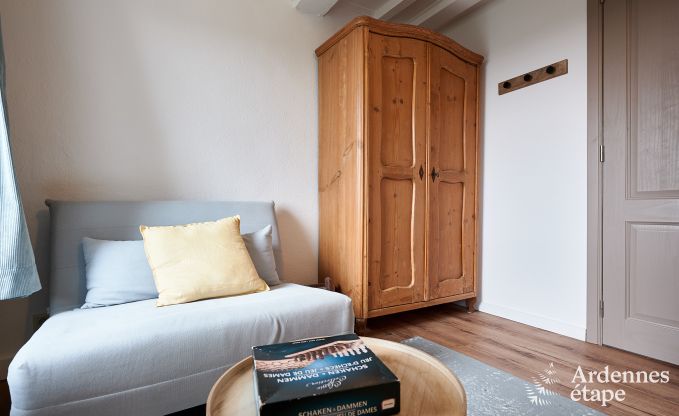 Gezellige vakantiewoning in Rochehaut voor 6-7 personen met jacuzzi, priv�tuin en nabij wandelroutes