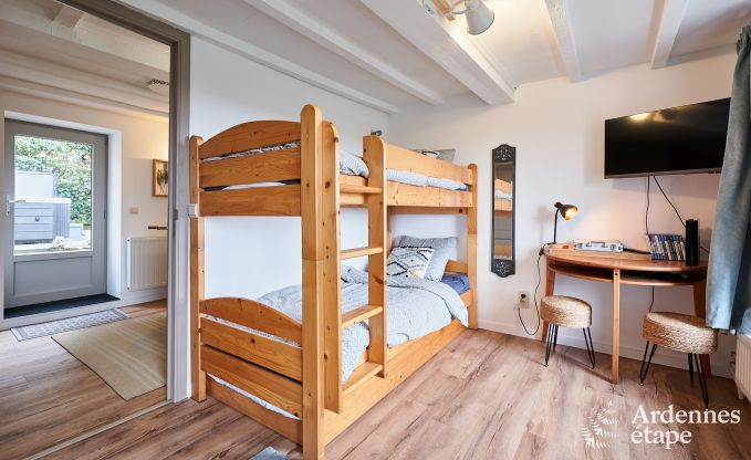 Gezellige vakantiewoning in Rochehaut voor 6-7 personen met jacuzzi, priv�tuin en nabij wandelroutes