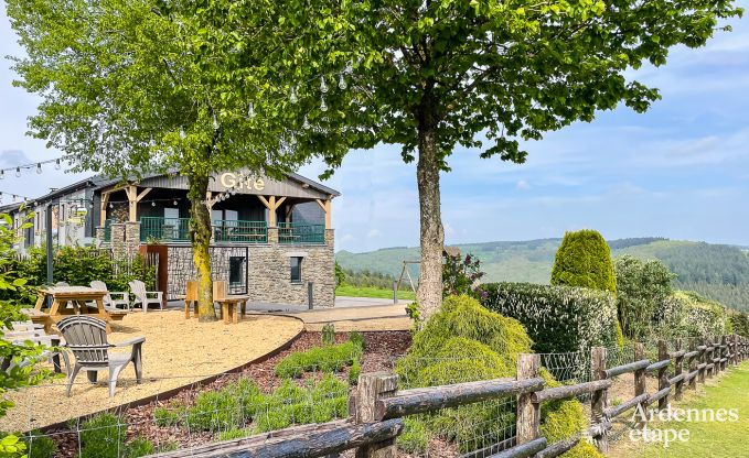 Ruim en comfortabel vakantiehuis voor 16 personen in Rochehaut, Ardennen