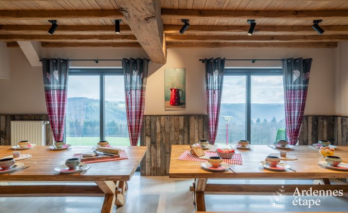 Ruim en comfortabel vakantiehuis voor 16 personen in Rochehaut, Ardennen