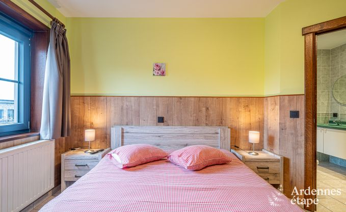 Ruim en comfortabel vakantiehuis voor 16 personen in Rochehaut, Ardennen