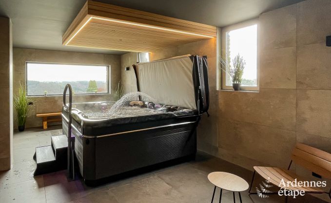 Ruim en comfortabel vakantiehuis voor 16 personen in Rochehaut, Ardennen
