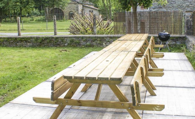 Ruime vakantiewoning in Saint-Hubert met speelkamer, tuin en 6 slaapkamers voor 20 personen in de Ardennen