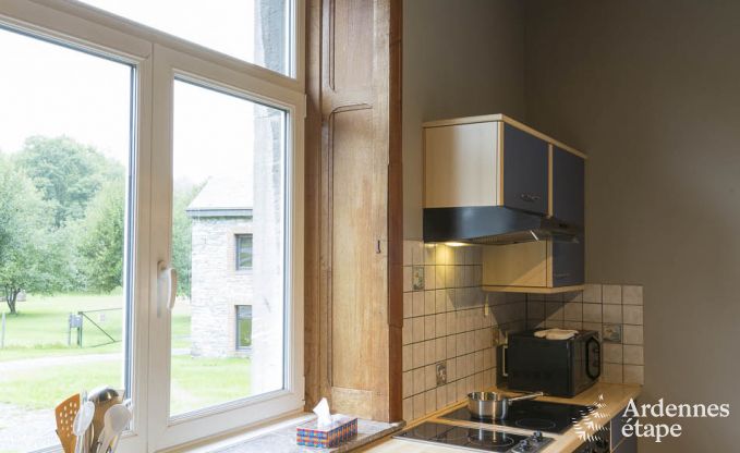 Ruime vakantiewoning in Saint-Hubert met speelkamer, tuin en 6 slaapkamers voor 20 personen in de Ardennen