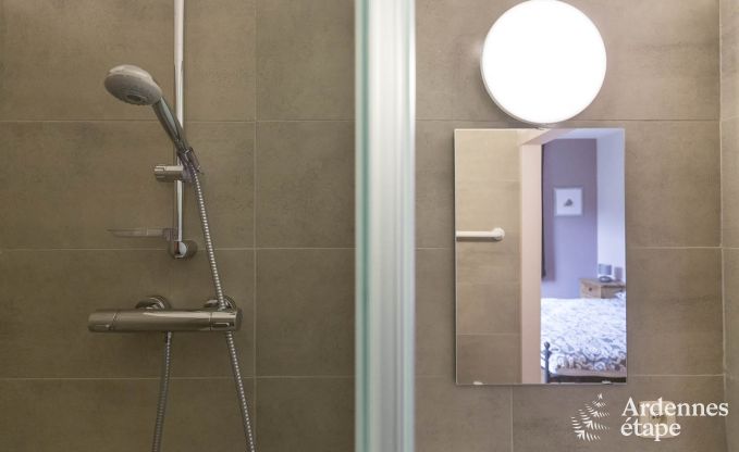 Ruime vakantiewoning in Saint-Hubert met speelkamer, tuin en 6 slaapkamers voor 20 personen in de Ardennen