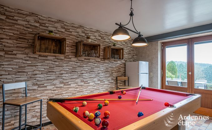 Ruim vakantiehuis voor 12 personen in Saint-Hubert, Ardennen
