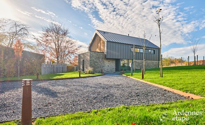 Vakantiewoning in Saint-Hubert: comfortabele accommodatie voor 6 personen met sauna, speelkamer en privtuin in de Ardennen