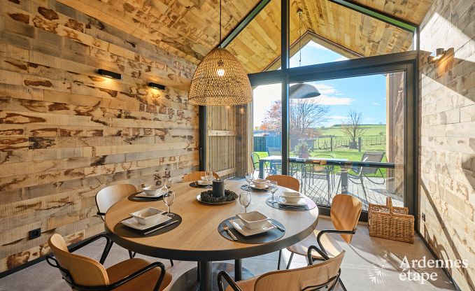 Vakantiewoning in Saint-Hubert: comfortabele accommodatie voor 6 personen met sauna, speelkamer en privtuin in de Ardennen