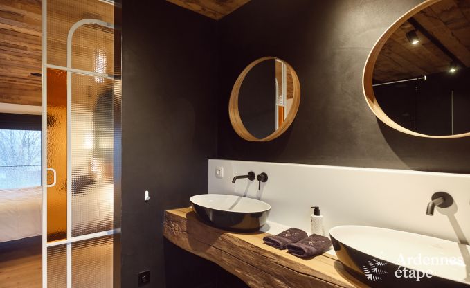 Vakantiewoning in Saint-Hubert: comfortabele accommodatie voor 6 personen met sauna, speelkamer en privtuin in de Ardennen