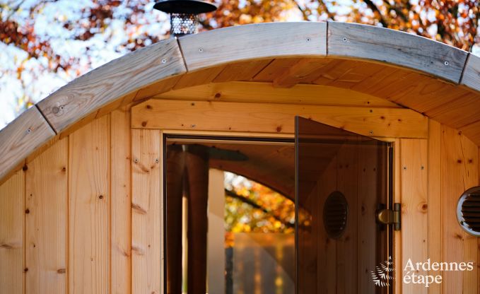 Vakantiewoning in Saint-Hubert: comfortabele accommodatie voor 6 personen met sauna, speelkamer en privtuin in de Ardennen