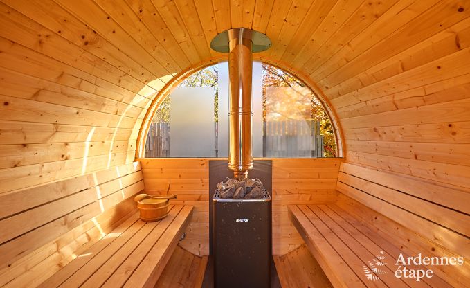 Vakantiewoning in Saint-Hubert: comfortabele accommodatie voor 6 personen met sauna, speelkamer en priv�tuin in de Ardennen