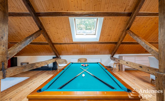 Hondvriendelijk vakantiehuis  met jacuzzi en houtbarbecue voor 9 pers. in Saint-Hubert, Ardennen