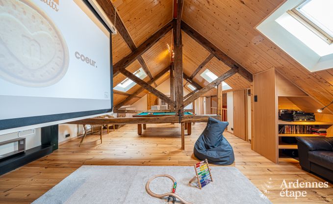 Hondvriendelijk vakantiehuis  met jacuzzi en houtbarbecue voor 9 pers. in Saint-Hubert, Ardennen