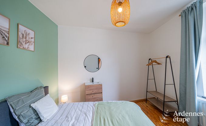 Hondvriendelijk vakantiehuis  met jacuzzi en houtbarbecue voor 9 pers. in Saint-Hubert, Ardennen