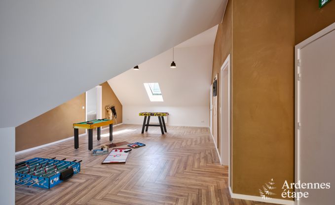 Ruime vakantiewoning Saint-Vith voor 23 personen met 6 slaapkamers, sauna en grote tuin