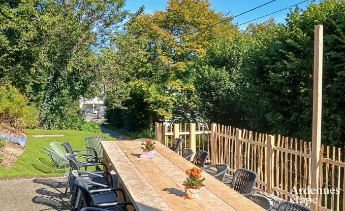 Ruime vakantiewoning Saint-Vith voor 23 personen met 6 slaapkamers, sauna en grote tuin