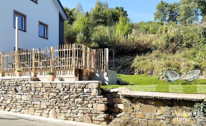 Ruime vakantiewoning Saint-Vith voor 23 personen met 6 slaapkamers, sauna en grote tuin