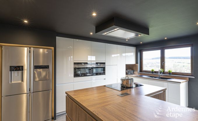 Luxe villa in Sainte-Ode voor 14 personen in de Ardennen