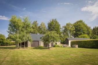 Karakteristiek huis voor 6 in de Ardennen in Sainte-Ode: comfort en natuur