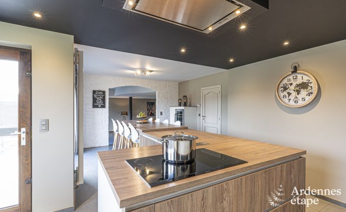 Villa in Sainte-Ode voor 14 personen met zwembad, hottub, sauna, bar en cinema