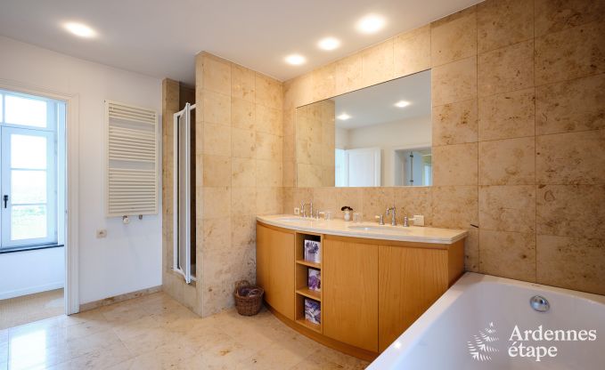 Charmant vakantieverblijf in het bijgebouw van een kasteel  in Sars-la-Bruy�re, Ardennen