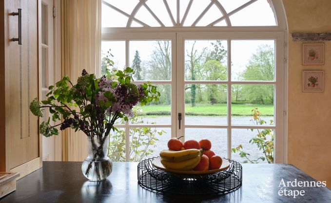 Charmant vakantieverblijf in het bijgebouw van een kasteel  in Sars-la-Bruy�re, Ardennen