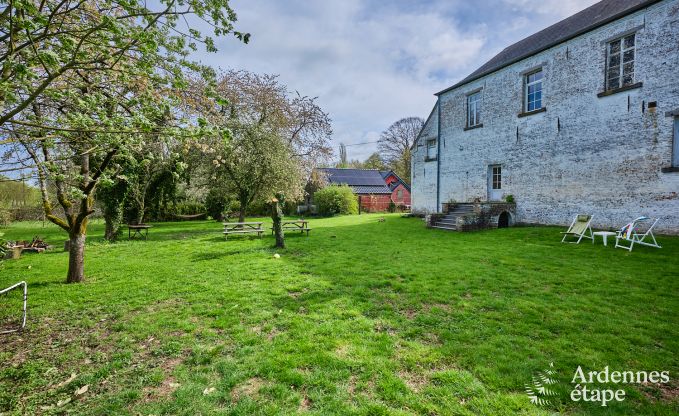 Charmant vakantieverblijf in het bijgebouw van een kasteel  in Sars-la-Bruy�re, Ardennen