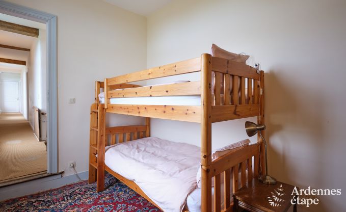 Charmant vakantieverblijf in het bijgebouw van een kasteel  in Sars-la-Bruy�re, Ardennen