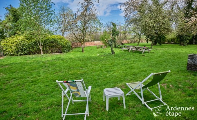 Charmant vakantieverblijf in het bijgebouw van een kasteel  in Sars-la-Bruy�re, Ardennen