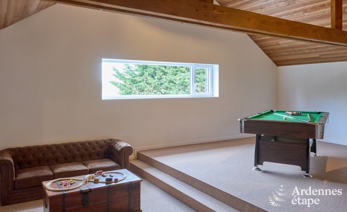 Vakantiehuis Sippenaeken: charmant verblijf voor 15 personen met jacuzzi en privtuin in de Ardennen