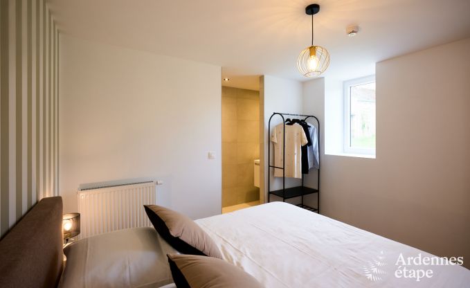 Vakantiehuis Sippenaeken: charmant verblijf voor 15 personen met jacuzzi en privtuin in de Ardennen