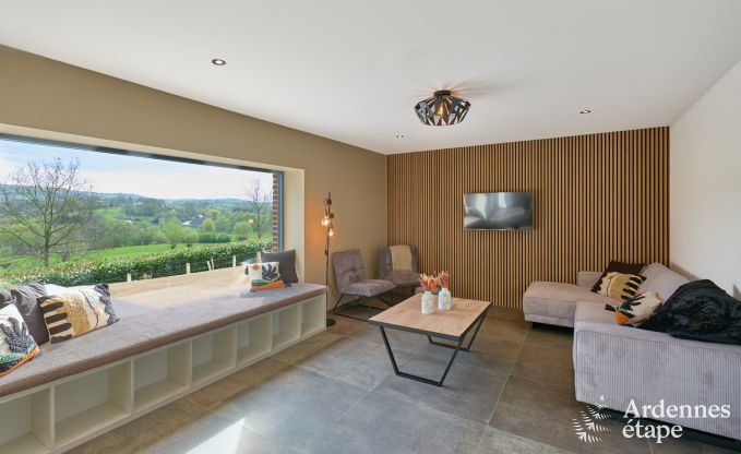 Vakantiehuis Sippenaeken: charmant verblijf voor 15 personen met jacuzzi en privtuin in de Ardennen