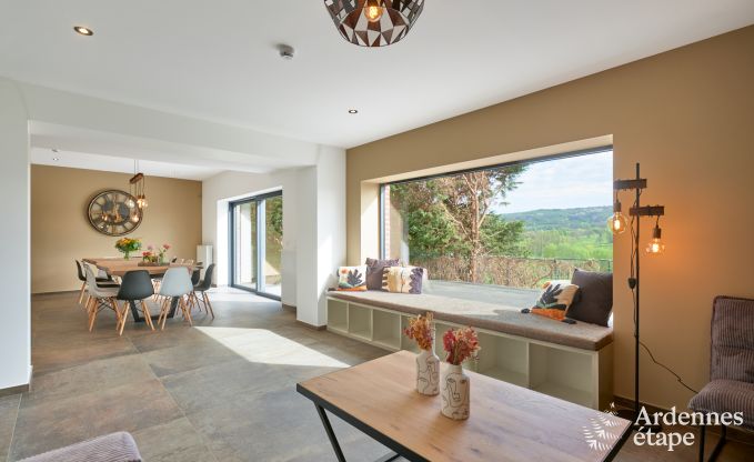 Vakantiehuis Sippenaeken: charmant verblijf voor 15 personen met jacuzzi en privtuin in de Ardennen