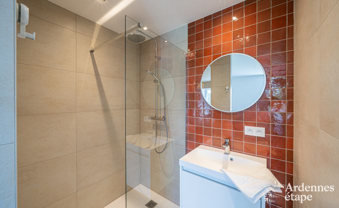 Vakantiehuis Sippenaeken: charmant verblijf voor 15 personen met jacuzzi en privtuin in de Ardennen