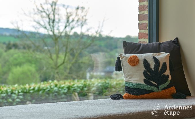 Vakantiehuis Sippenaeken: charmant verblijf voor 15 personen met jacuzzi en privtuin in de Ardennen