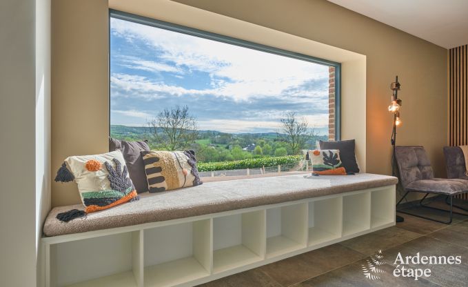 Vakantiehuis Sippenaeken: charmant verblijf voor 15 personen met jacuzzi en privtuin in de Ardennen